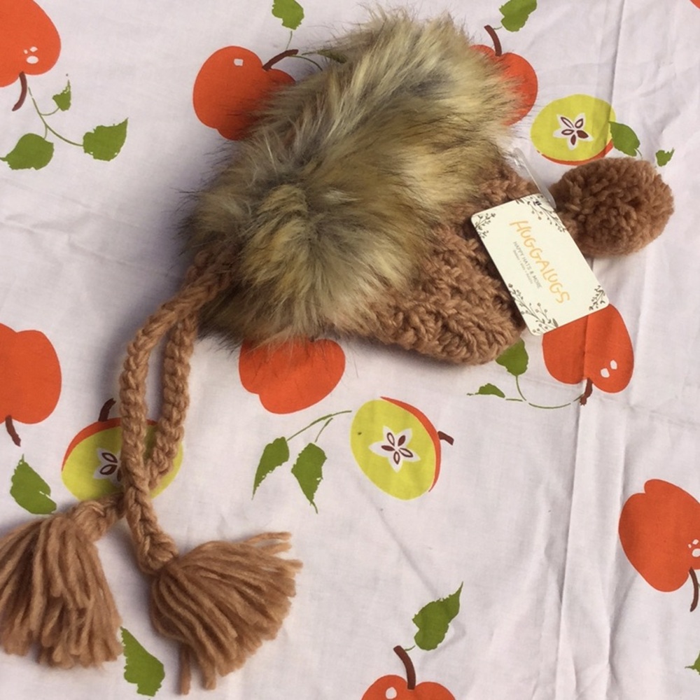 Huggaalugs pom pom hat new born xs travel baby gift basket